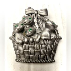 Vintage AJC American Jewelry Chain Kitty Cats In A Basket Silver Tone Brooch Pin